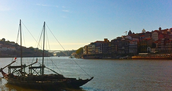 A view of Porto from the opposite riverbank